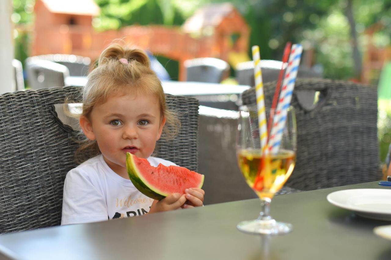 Ostoja Resort *