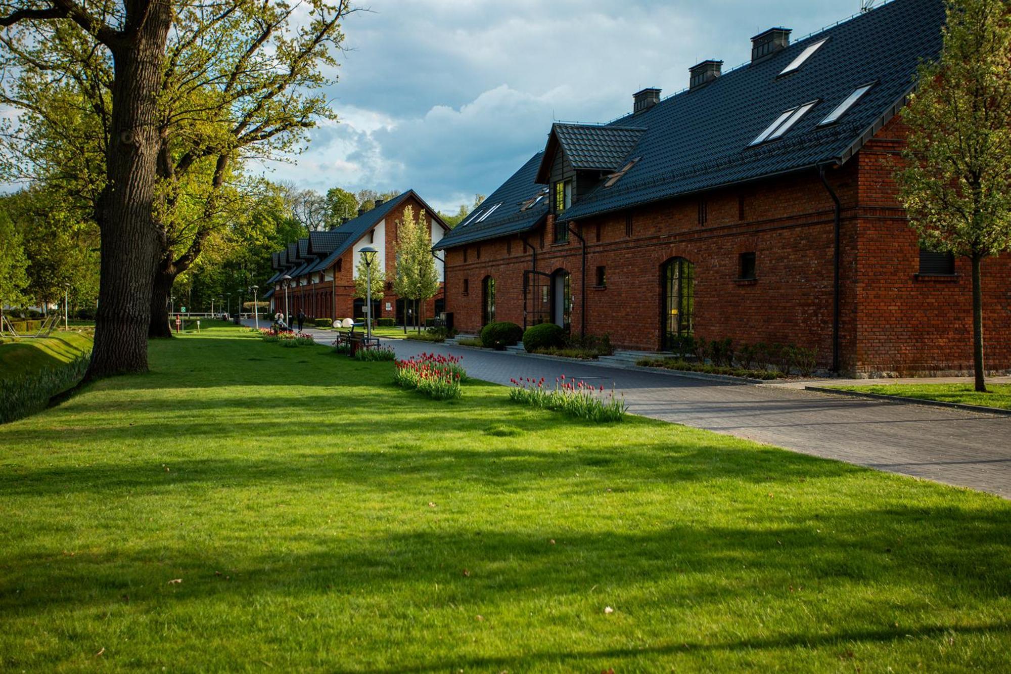 Ostoja Resort *